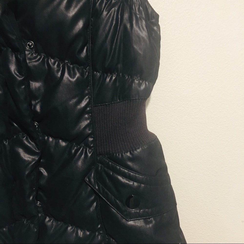 DKNY PUFFED VEST - Picture 4 of 5
